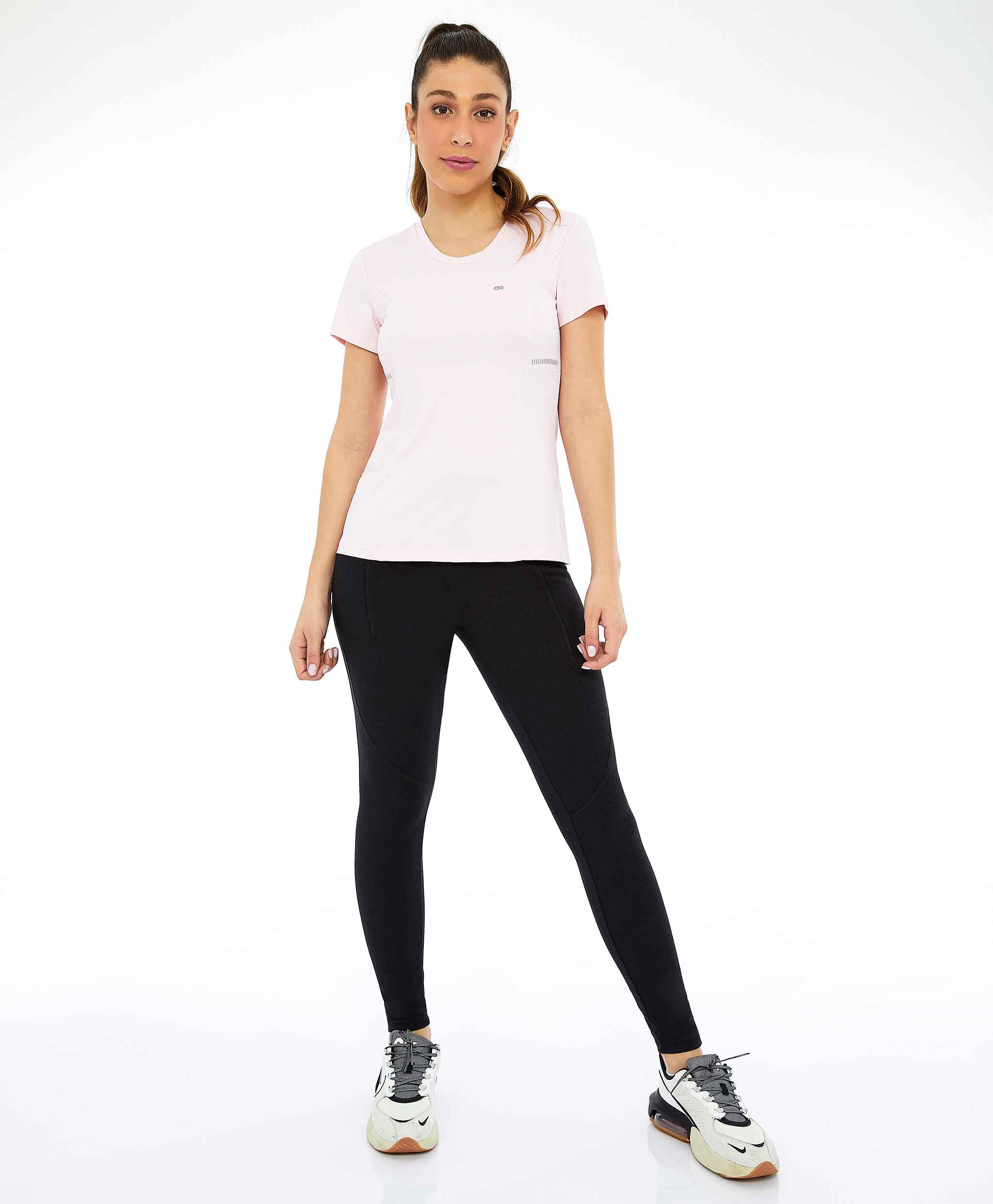 T-SHIRT SKIN FIT RECORTES COM REFLETIVOS