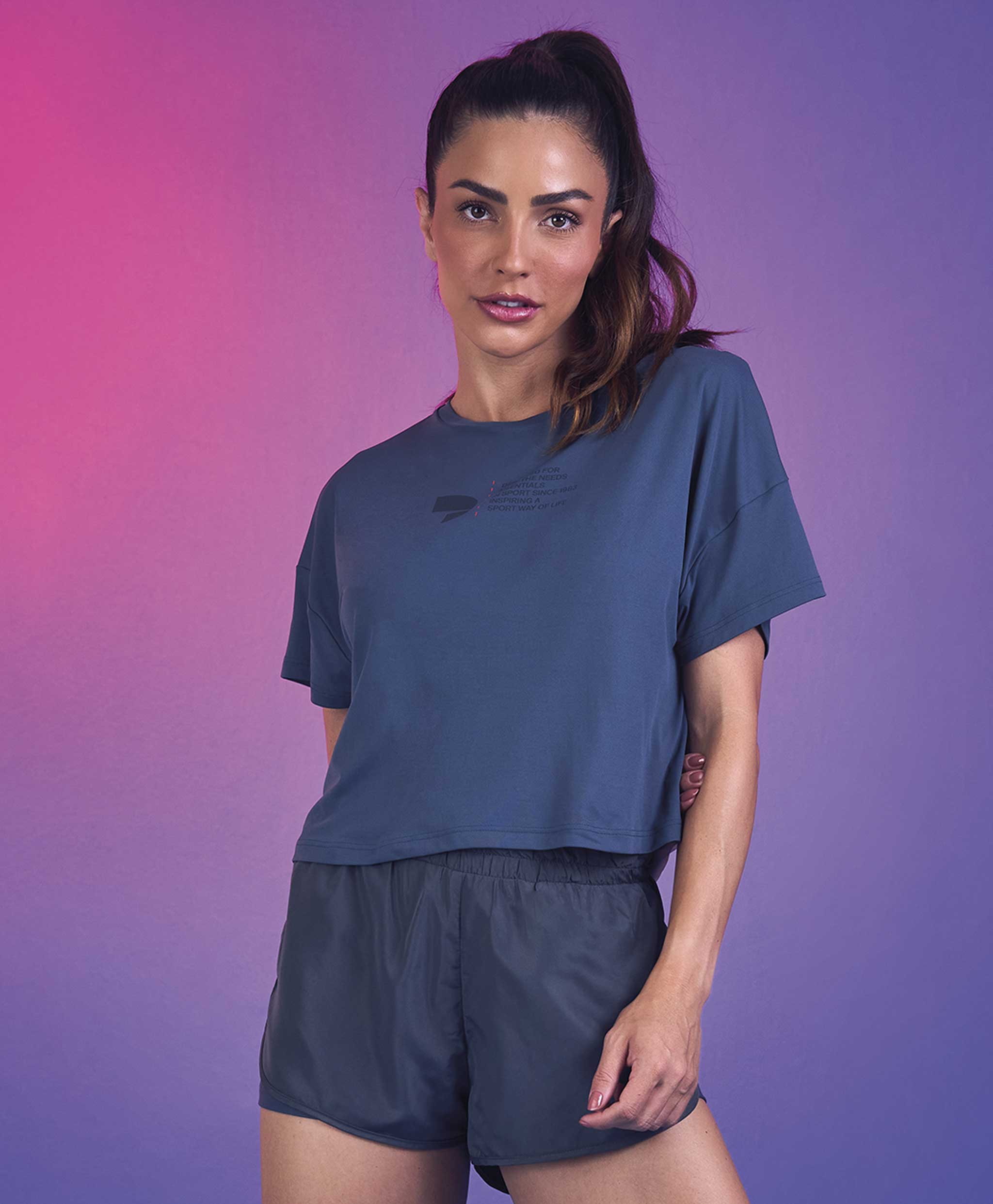 T-SHIRT SKIN FIT OMBRO DESLOCADO