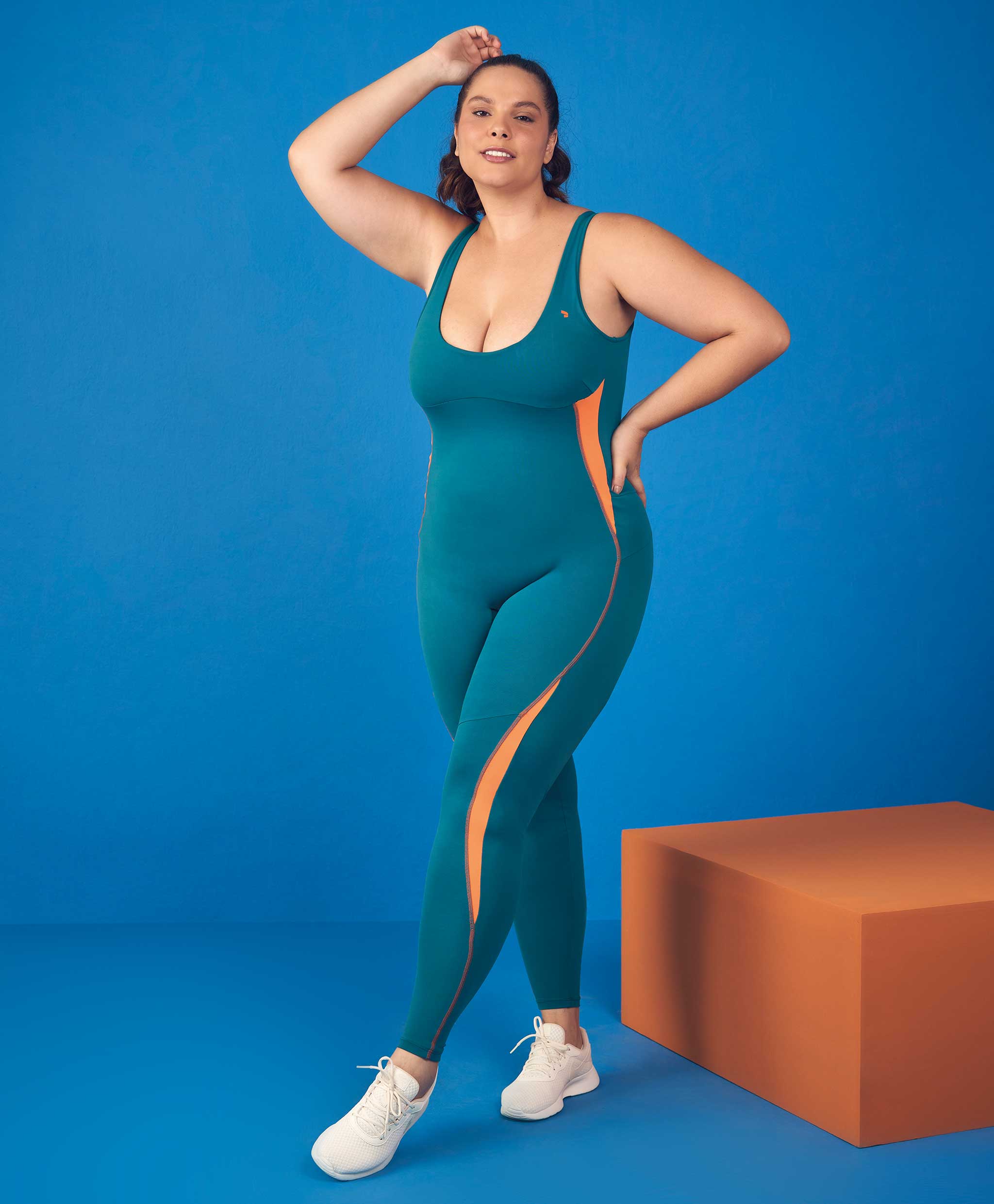 MACACAO NAKAY RECORTES PLUS SIZE