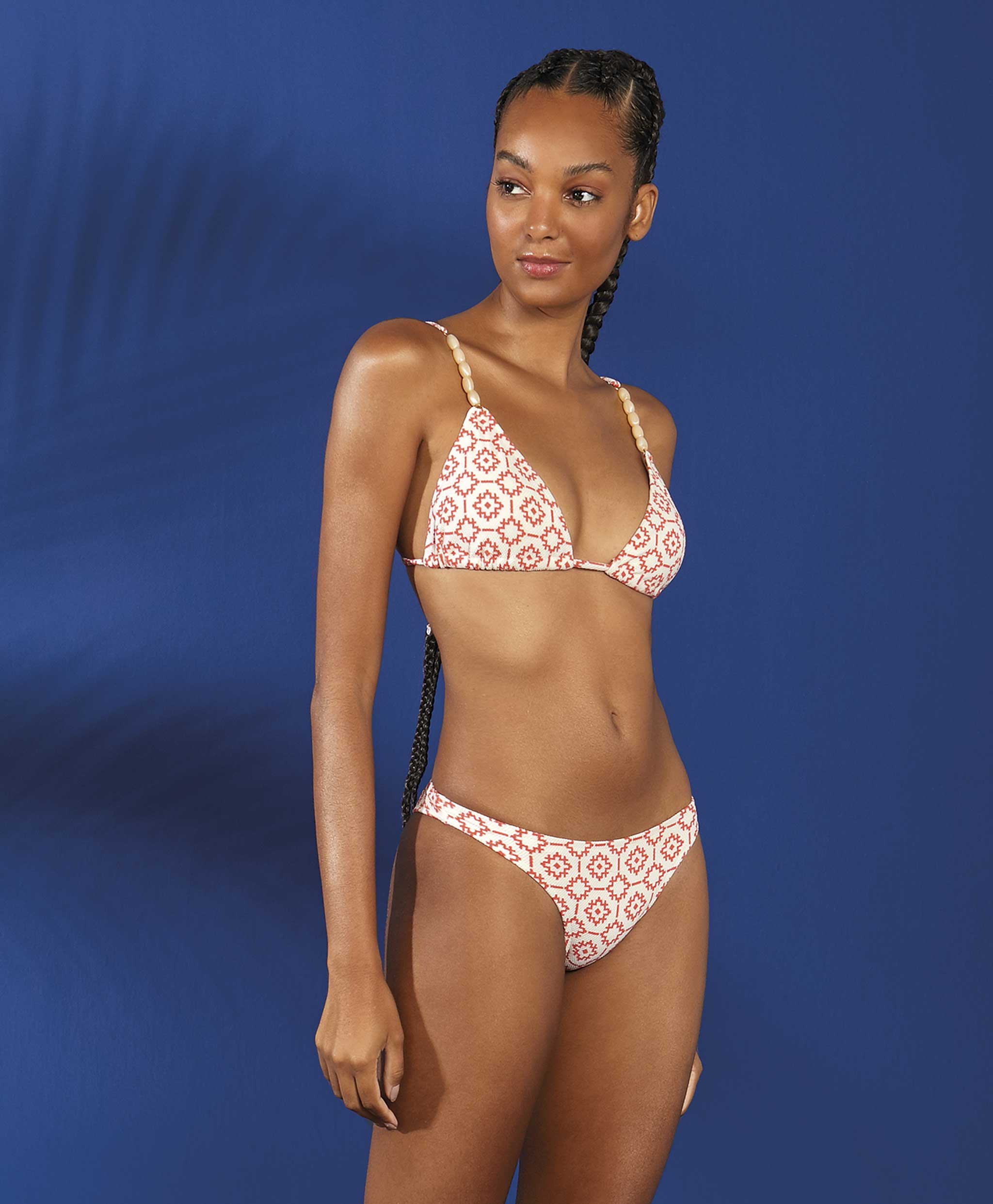 BIQUINI LIGHT NAVAGIO DETALHE ENTRESSEIO