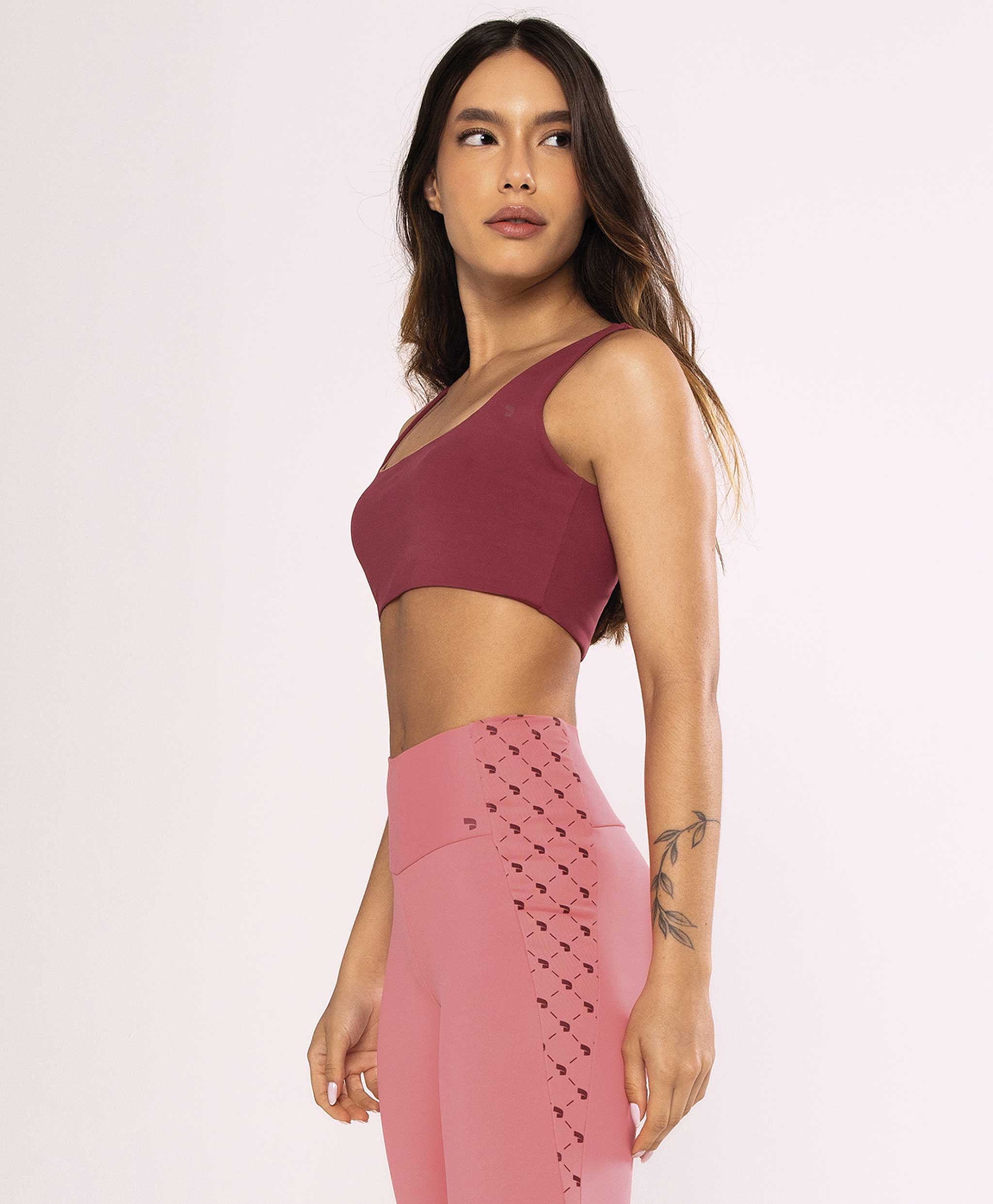 TOP VERSATILY DECOTE REGATA