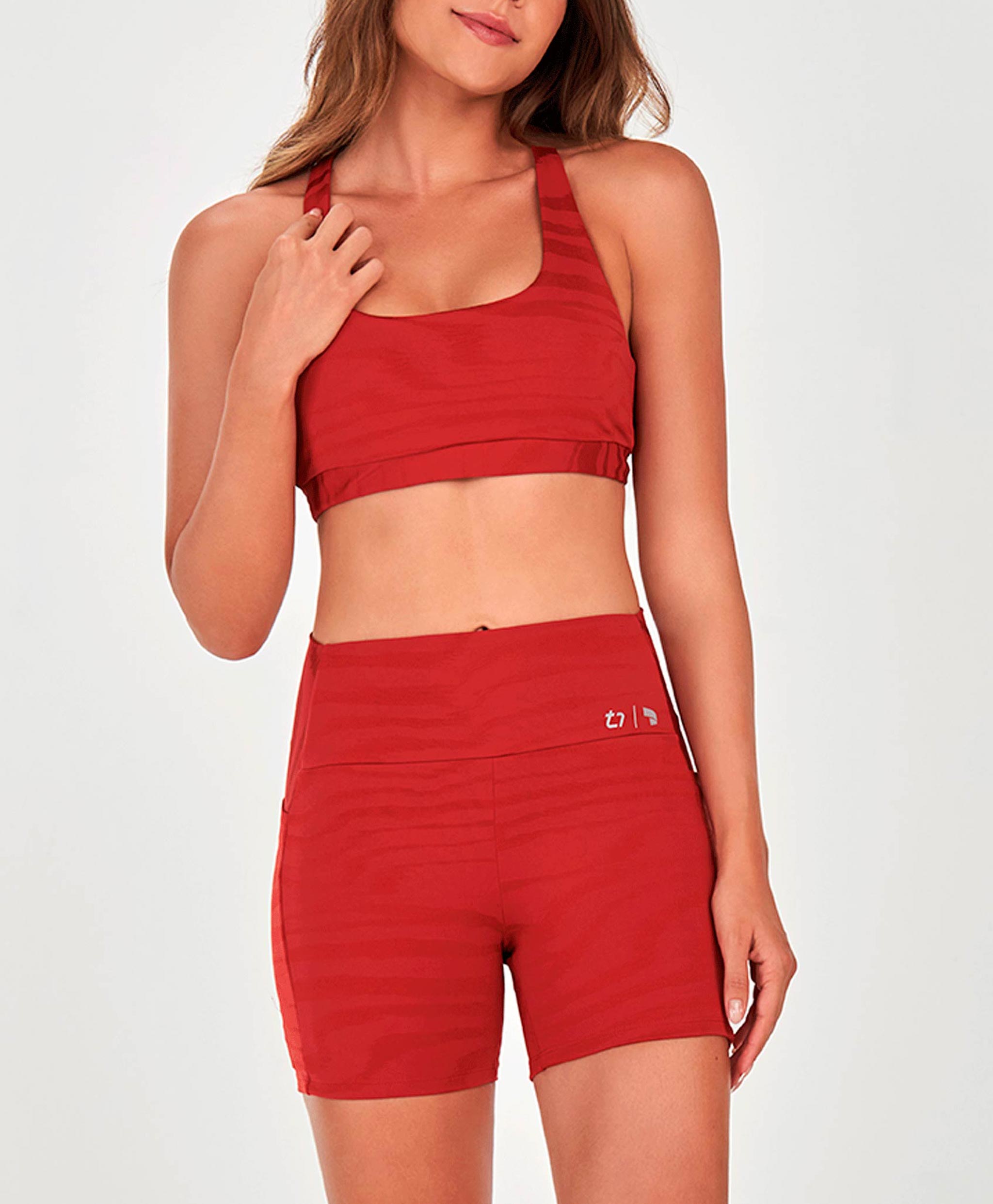 TOP TEXTURA SHINE ALCAS CRUZADAS