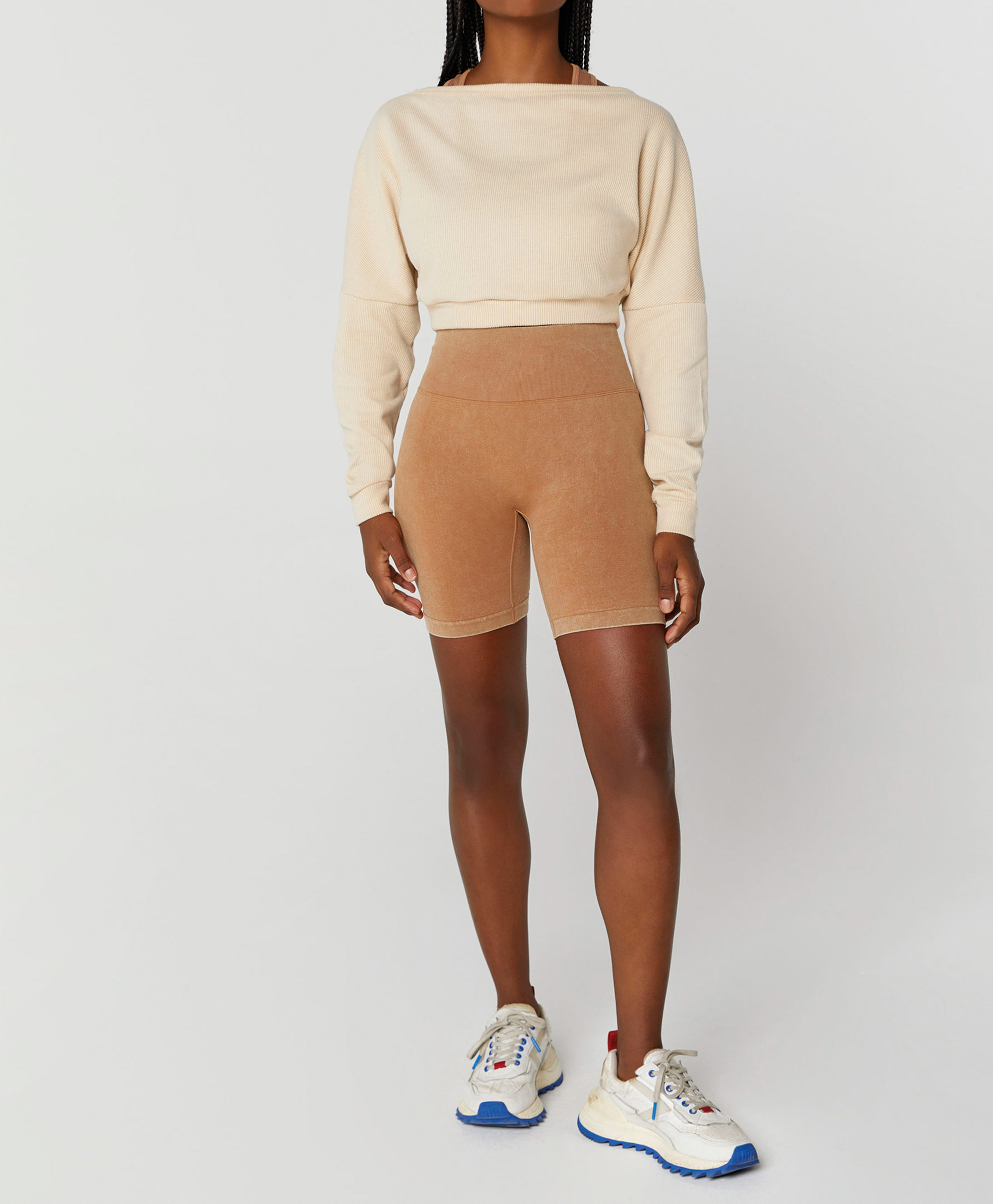 BLUSA CASUAL CROPPED MANGA LONGA