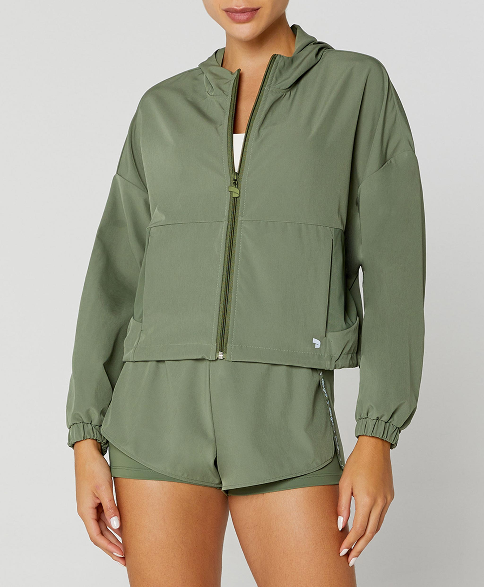 JAQUETA CORTA VENTO C/ CAPUZ E REGULAGEM