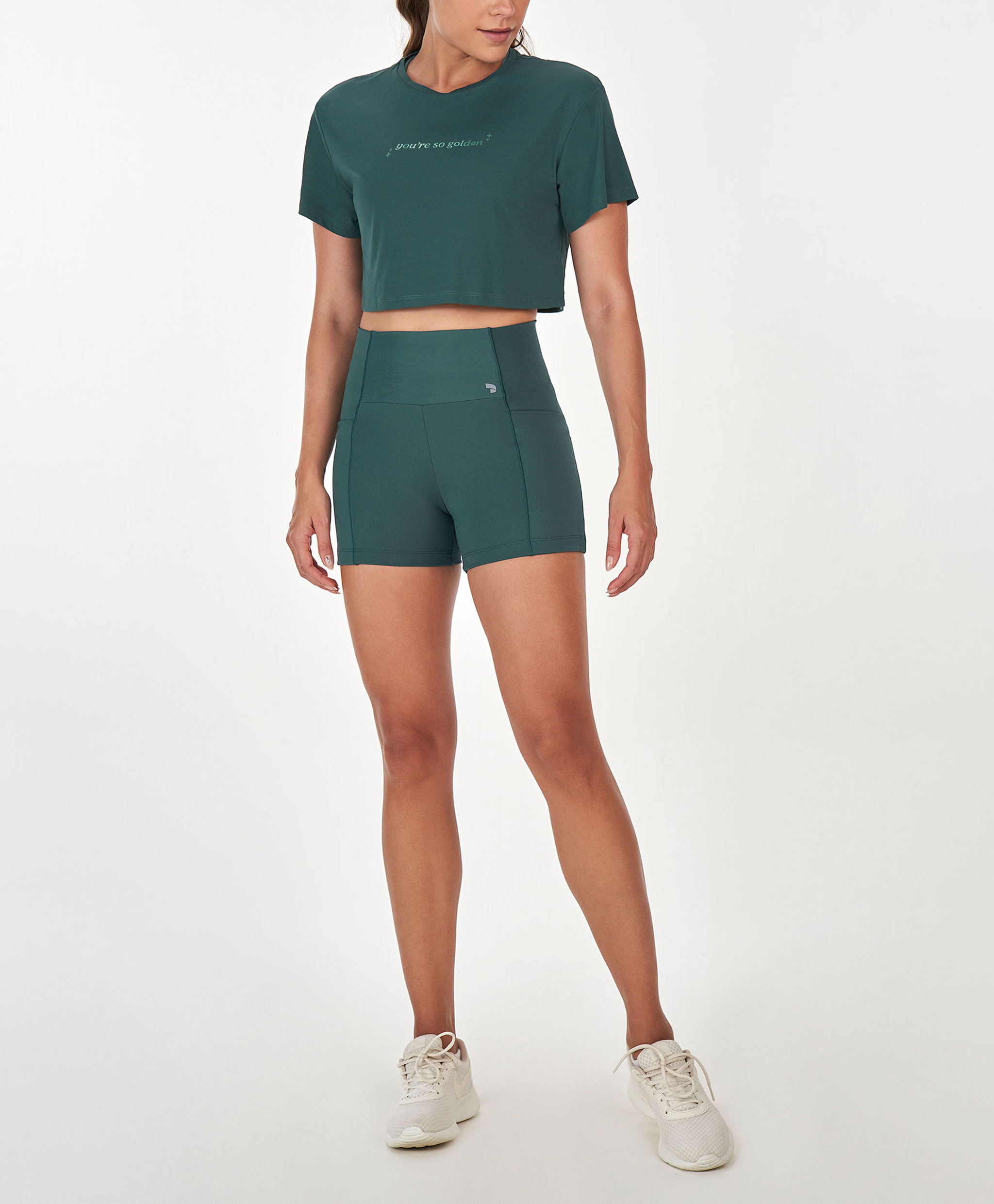 BERMUDA COM BOLSOS E SILICONE BARRA