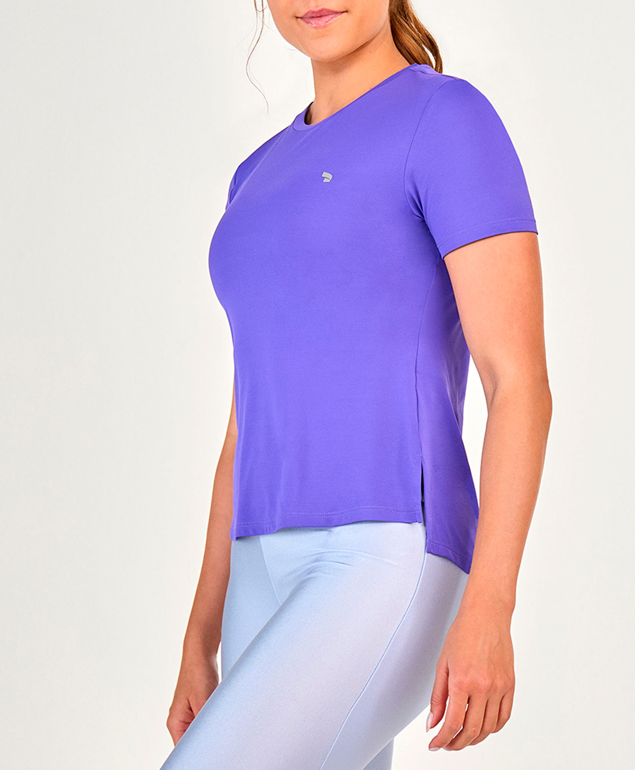 T-SHIRT ALONGADA ABERTURA LATERAL