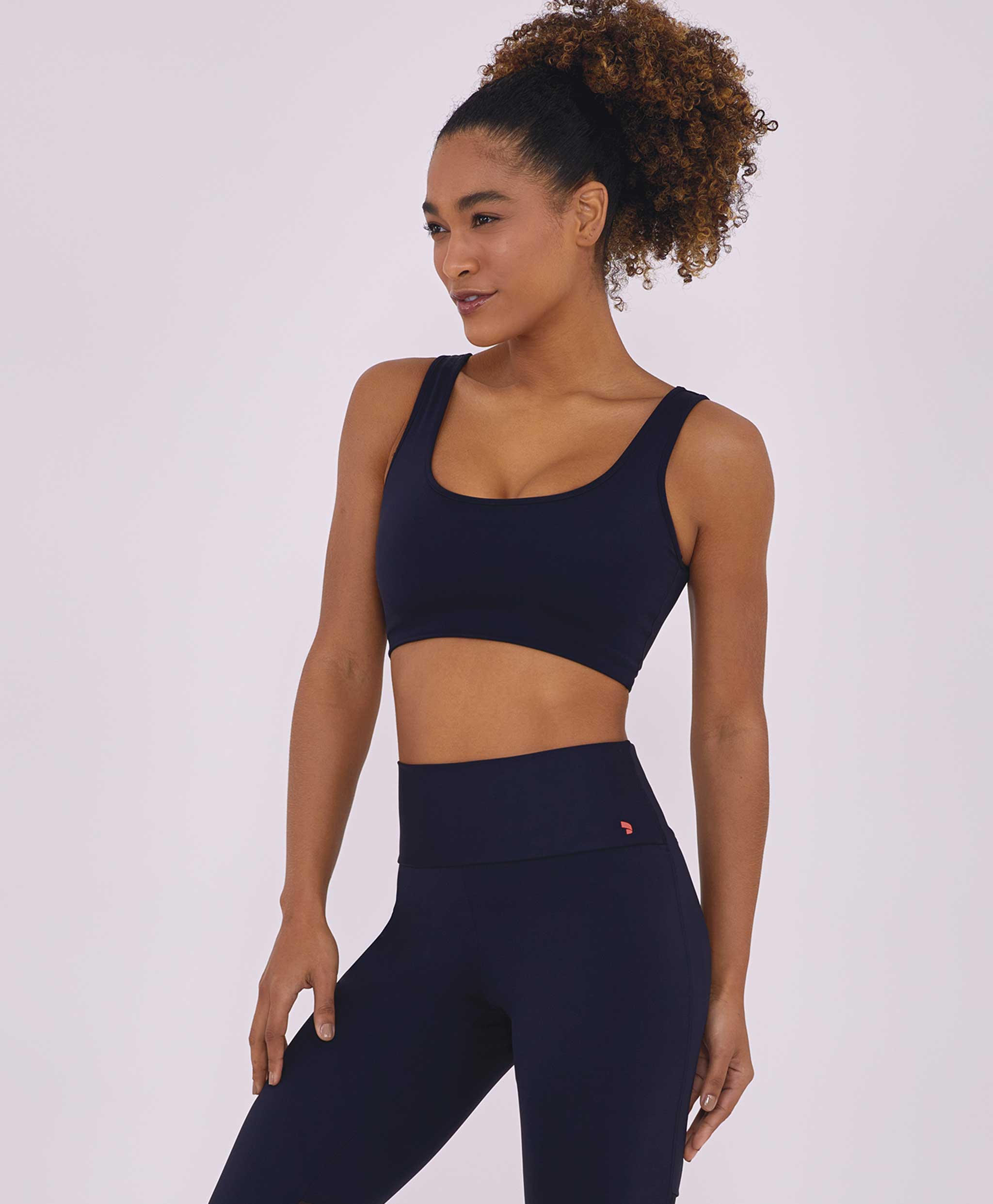 TOP HYPER E REGATA TULE SOBREPOSICAO